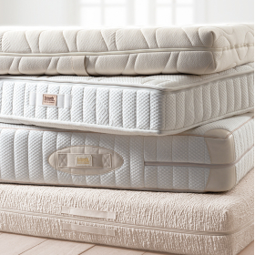 Dormiente Natural Nb4 and Classic Mediform 135 x 190 mattresses